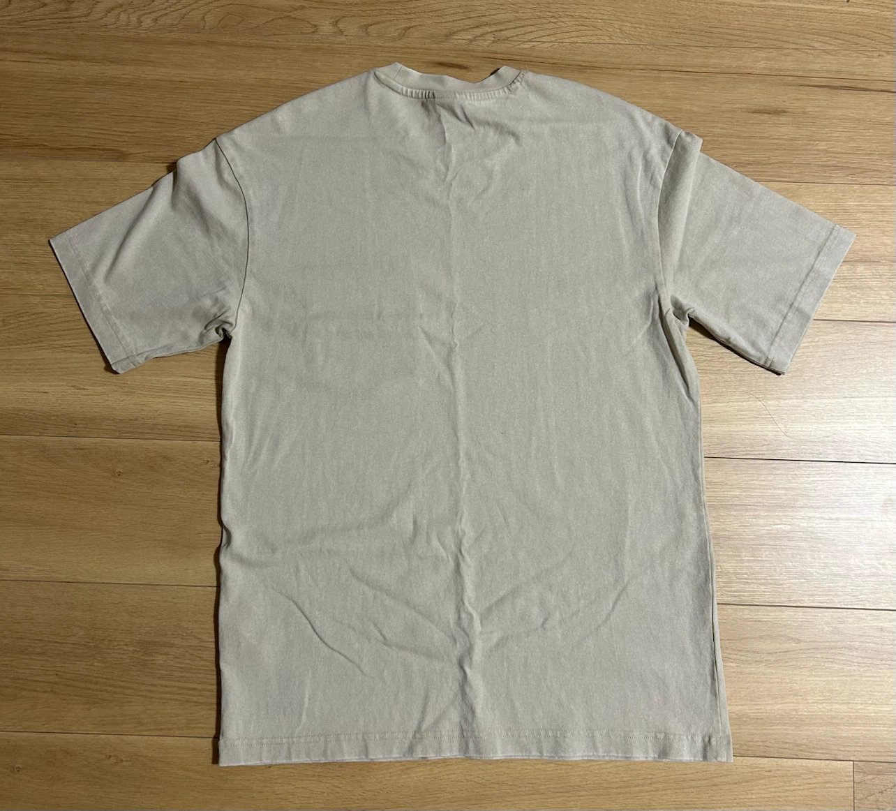 エイチアンドエム Tシャツ ベージュの写真2枚目