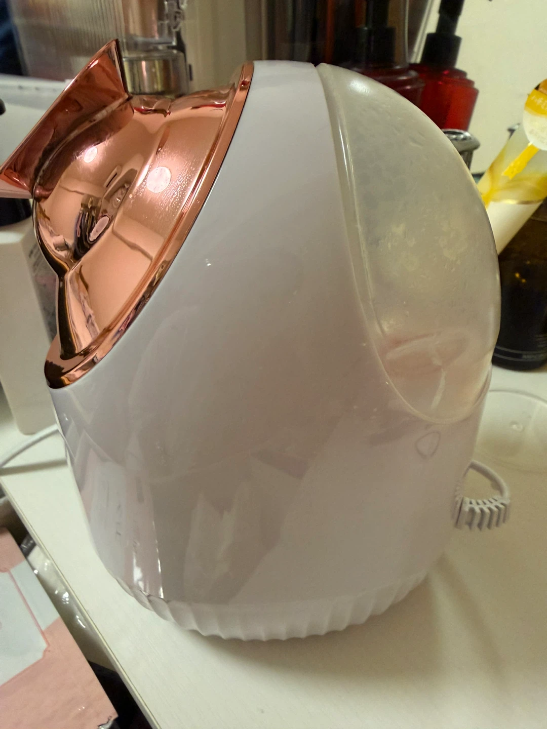 スチーマー 美顔器 ホワイトの写真2枚目