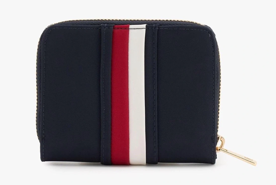 【新品未使用】 TOMMY HILFIGER ラウンドジップウォレットの写真2枚目