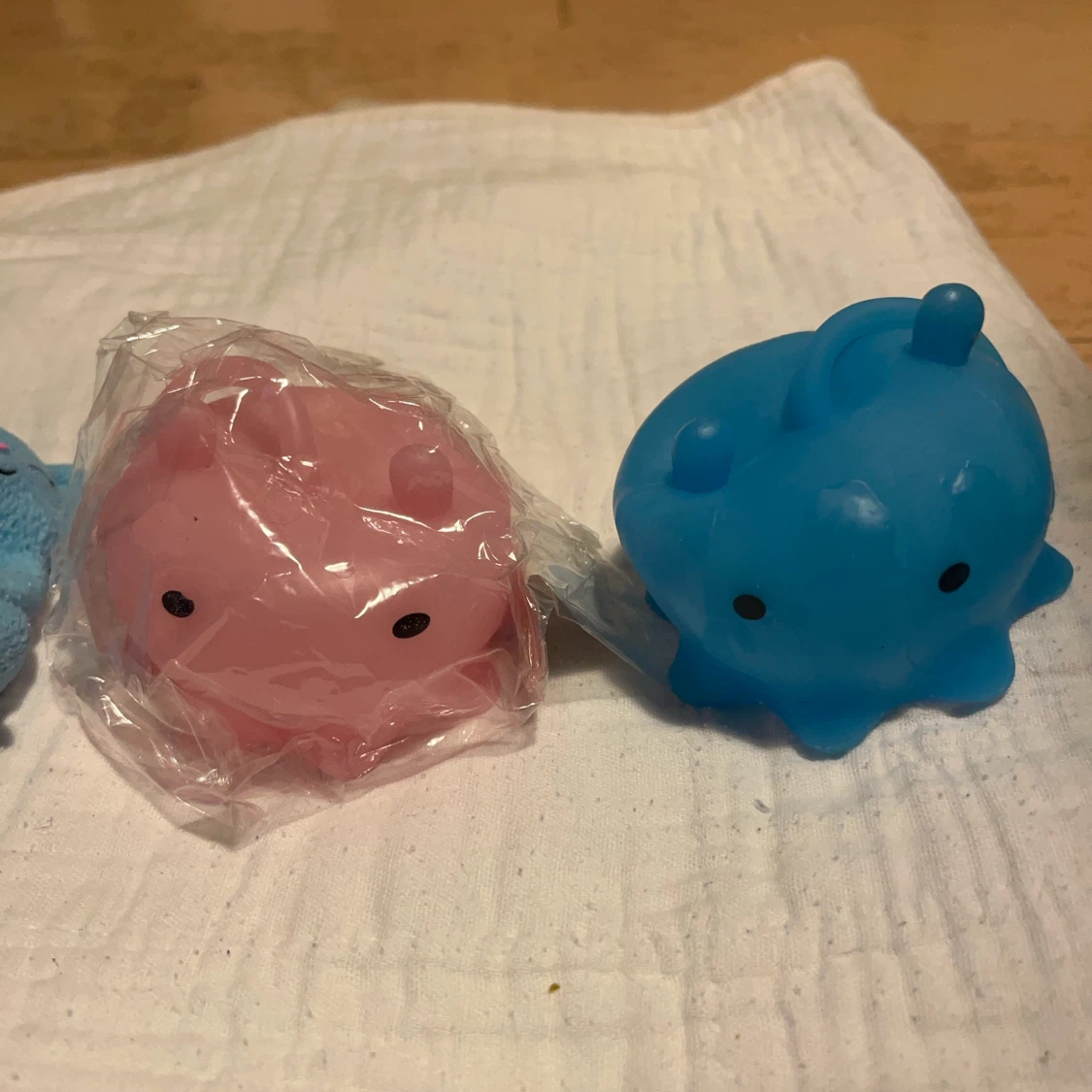 光るおもちゃ 3点セット　メンダコ　ヨーヨーの写真2枚目