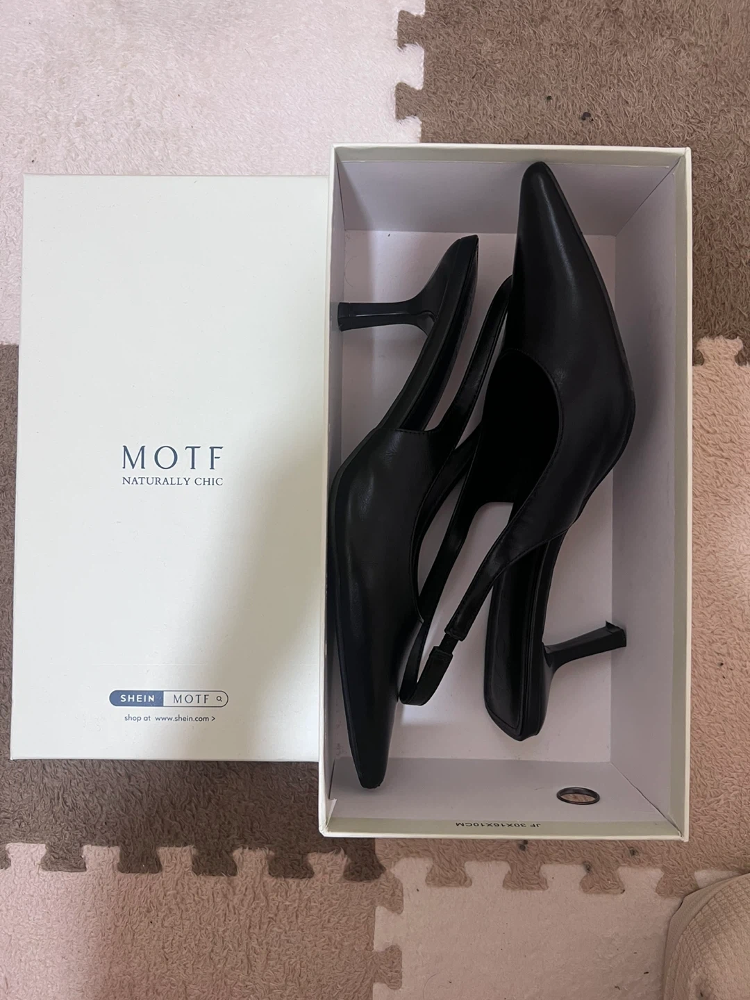 モトフ スリングバックパンプス 黒 EUR39の写真5枚目