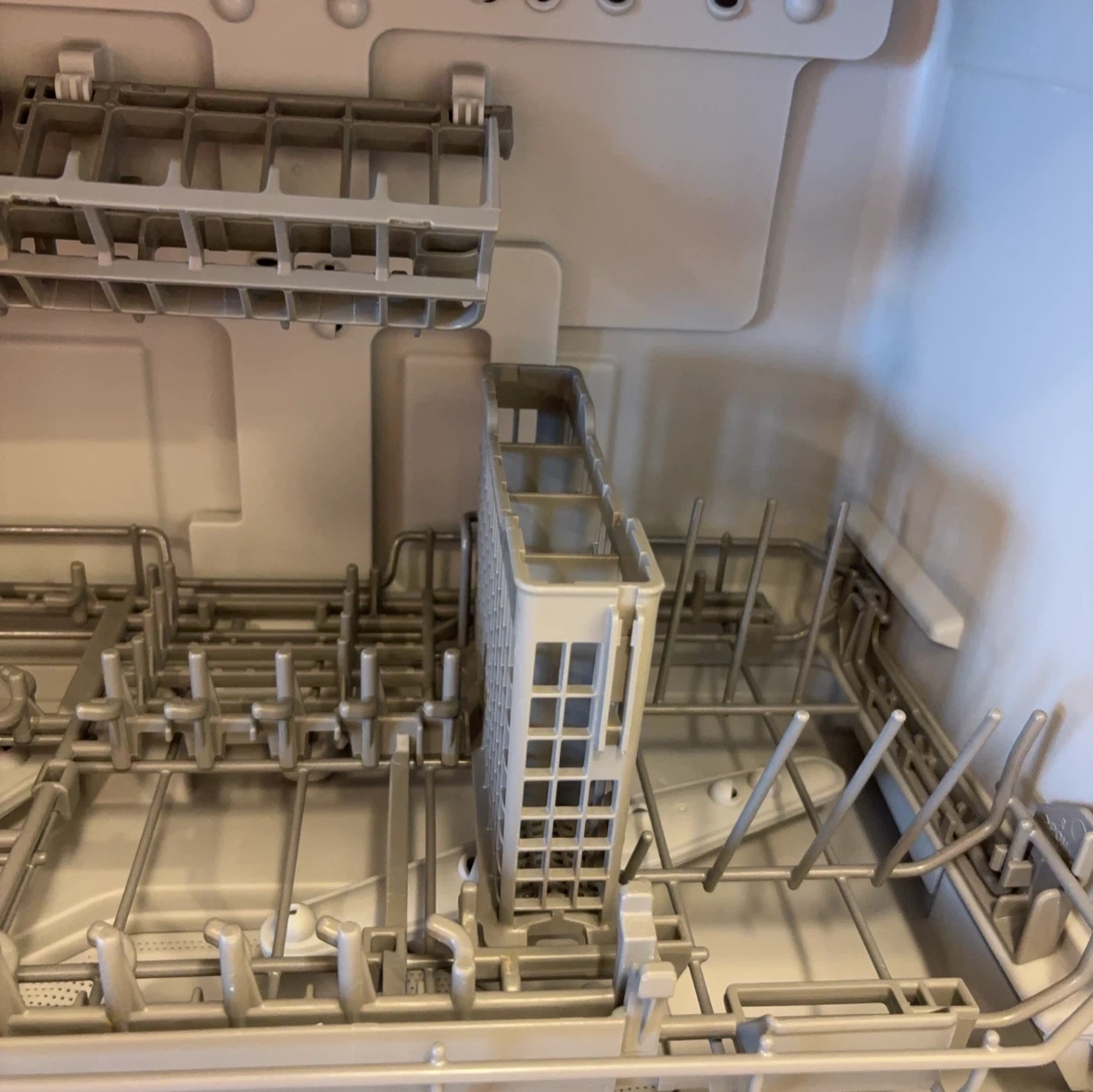 【10/9引取まで可の方】お値引しました パナソニック 食洗機 NP-TSK2-Wの写真8枚目