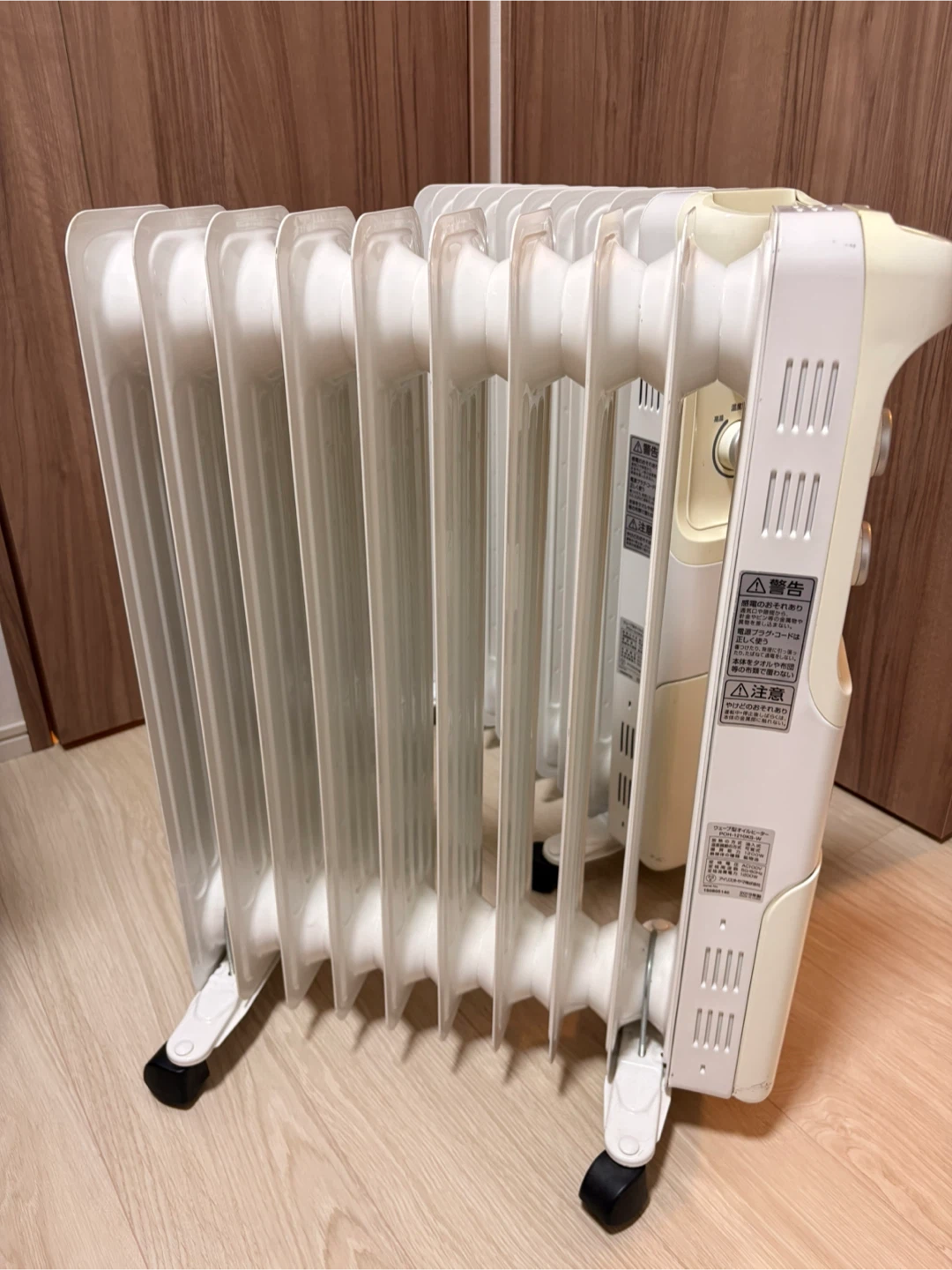 アイリスオーヤマ オイルヒーターの写真2枚目