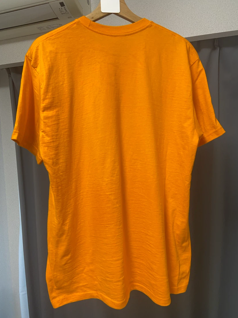 シュプリーム Tシャツ オレンジ　supremeの写真2枚目