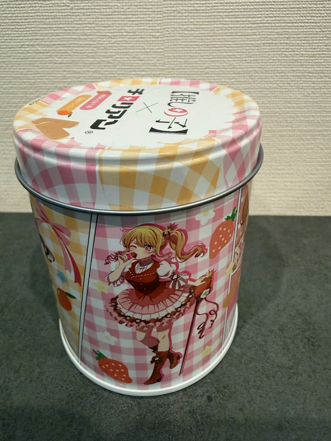 他の商品購入の方限定お譲りします。推しの子×チロリアン 缶の写真3枚目