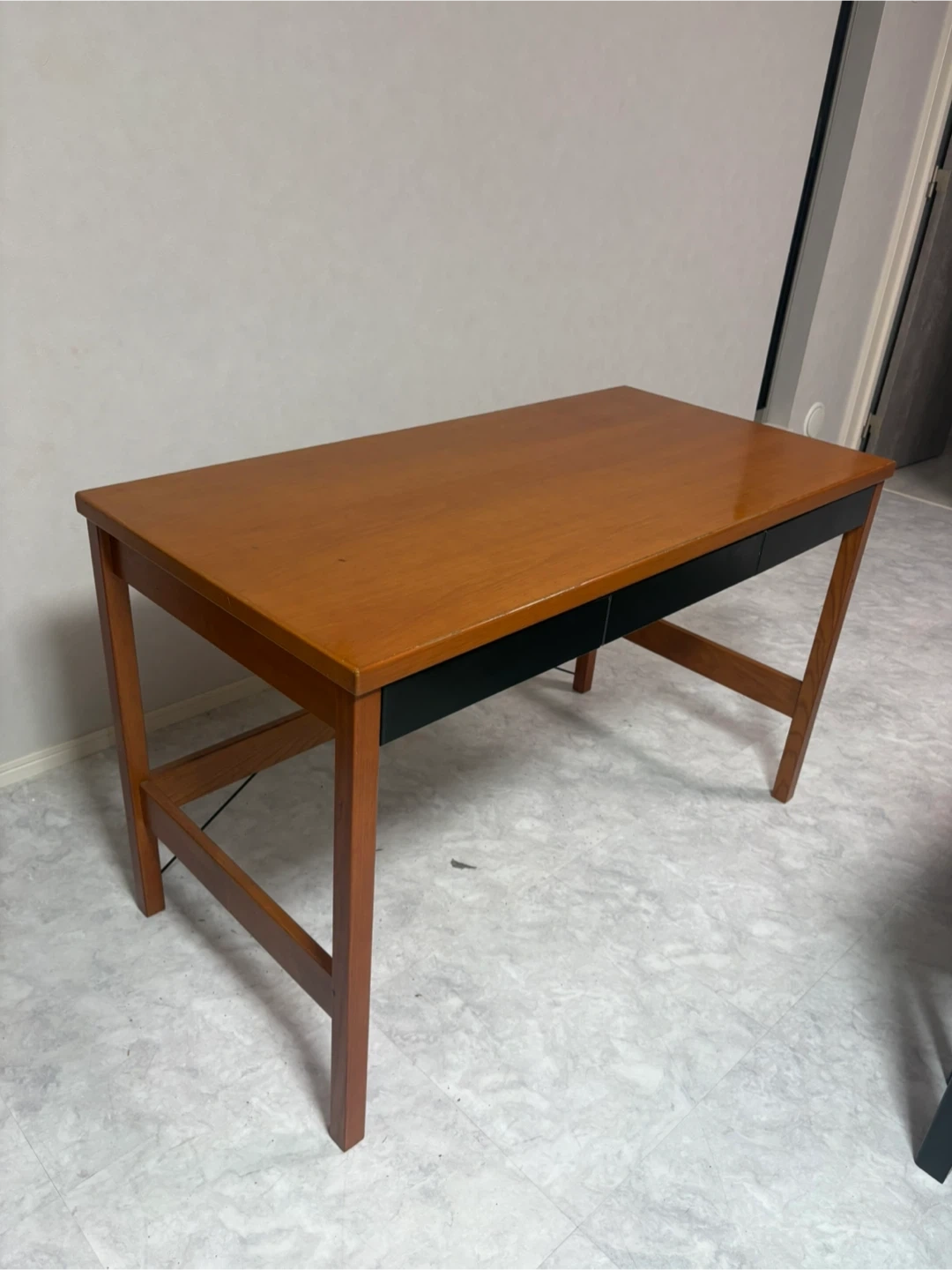 本当は、手放したくありません。。小島工芸 デスク 机 幅120cm 引き出し付