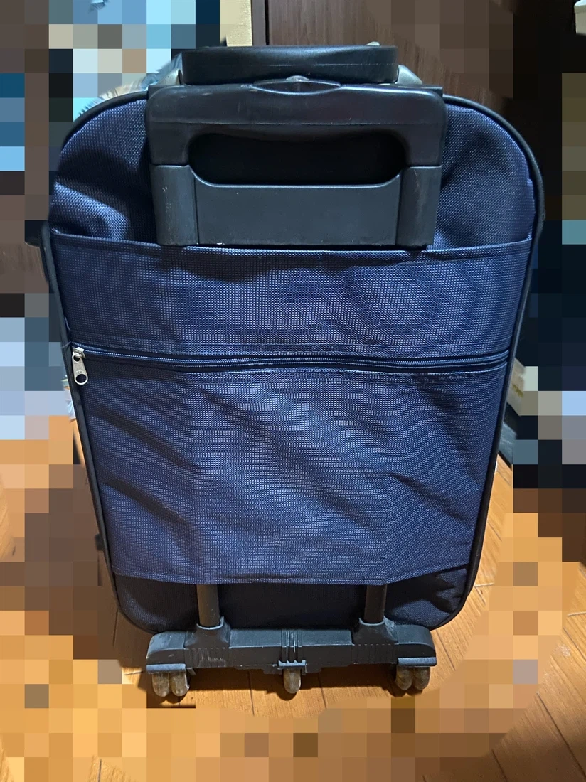 クアンシン キャリーケース ネイビーの写真2枚目