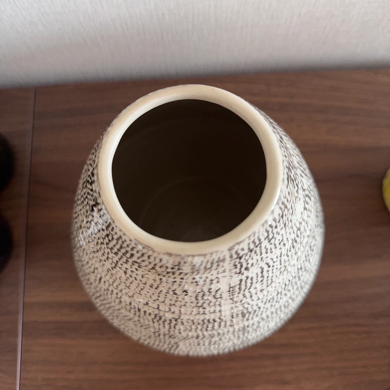 ZARA 花瓶 陶器 模様入り フラワーベースの写真2枚目