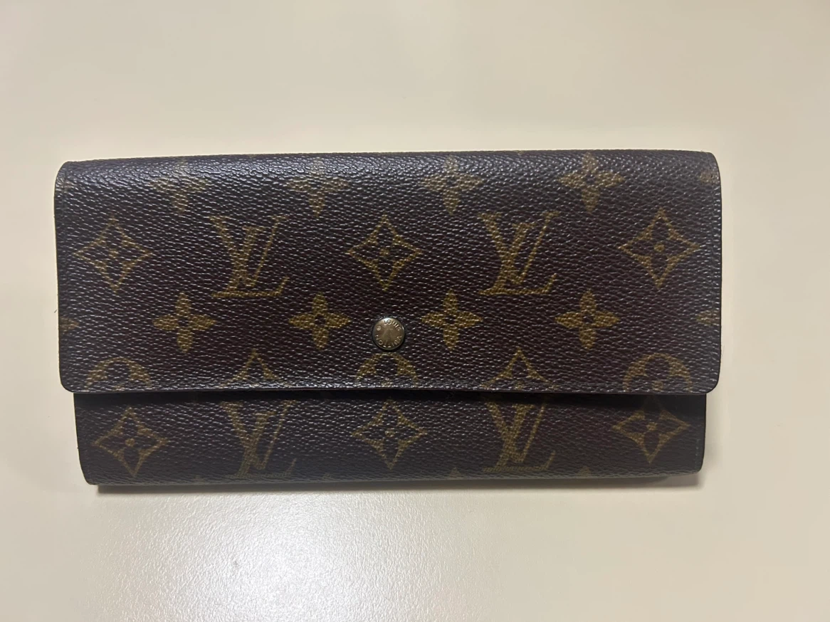 ルイヴィトン モノグラム 長財布