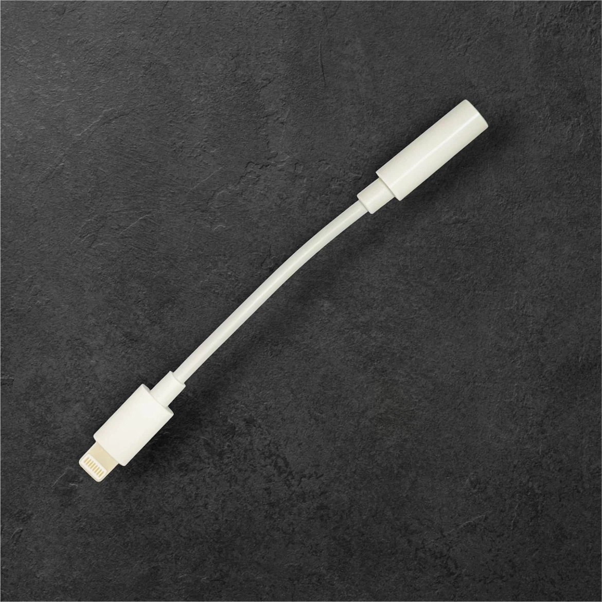 アップル Lightning - 3.5mmヘッドフォンジャックアダプタ