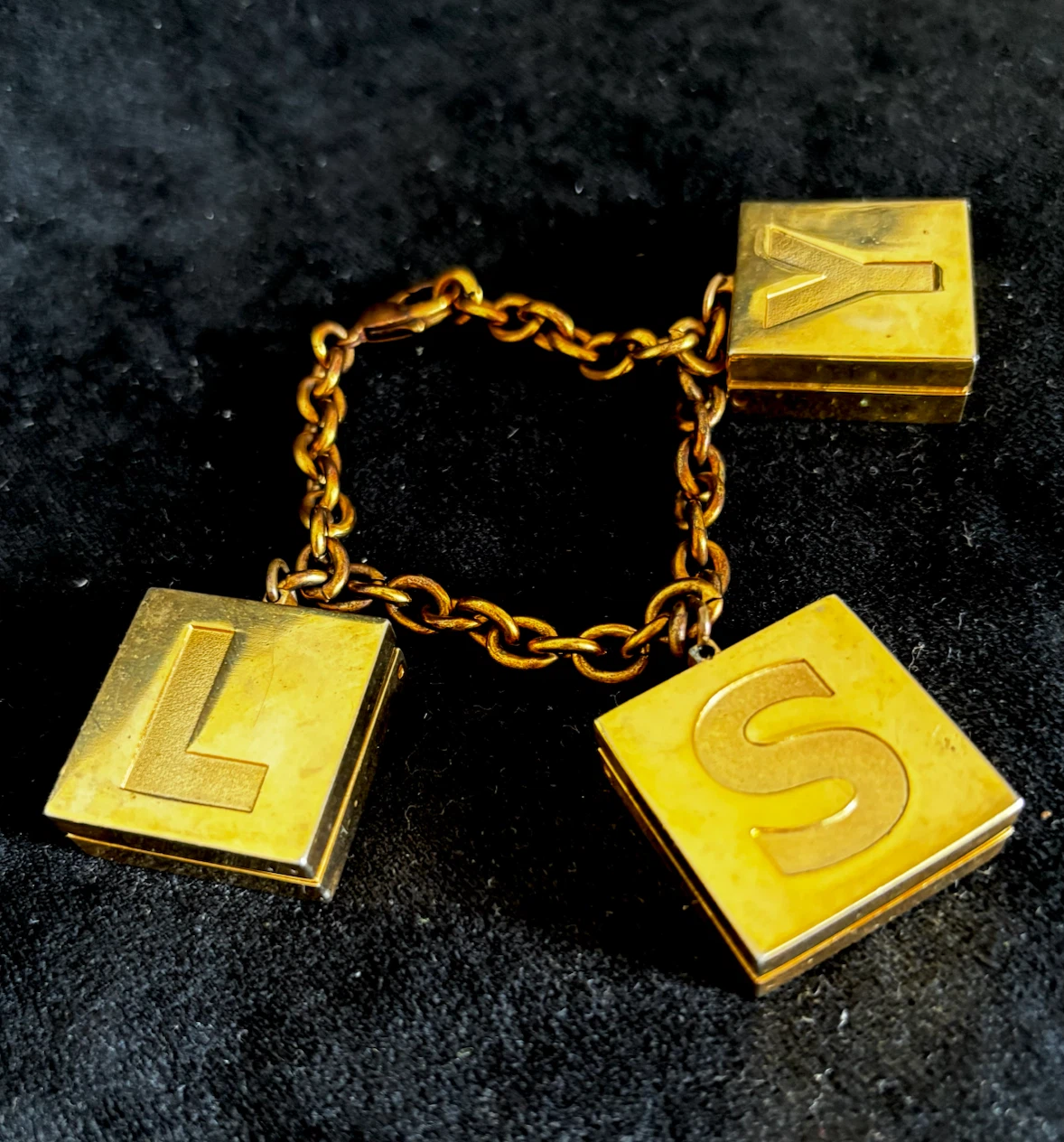 イヴサンローラン／YSL チャーム　ユア シークレット ラグジュアリー⚫︎廃盤品