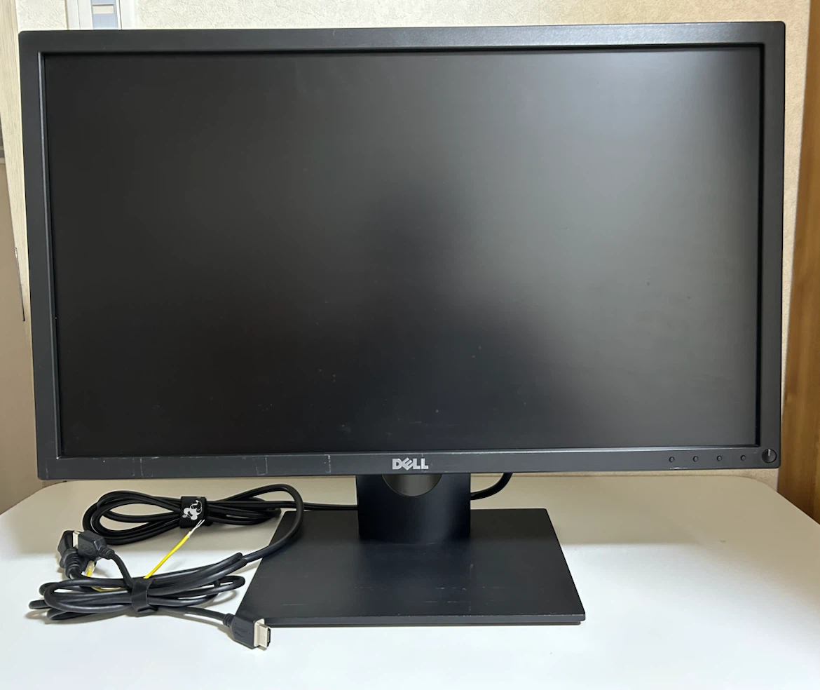 デル PCモニター 24インチ　ディスプレイ