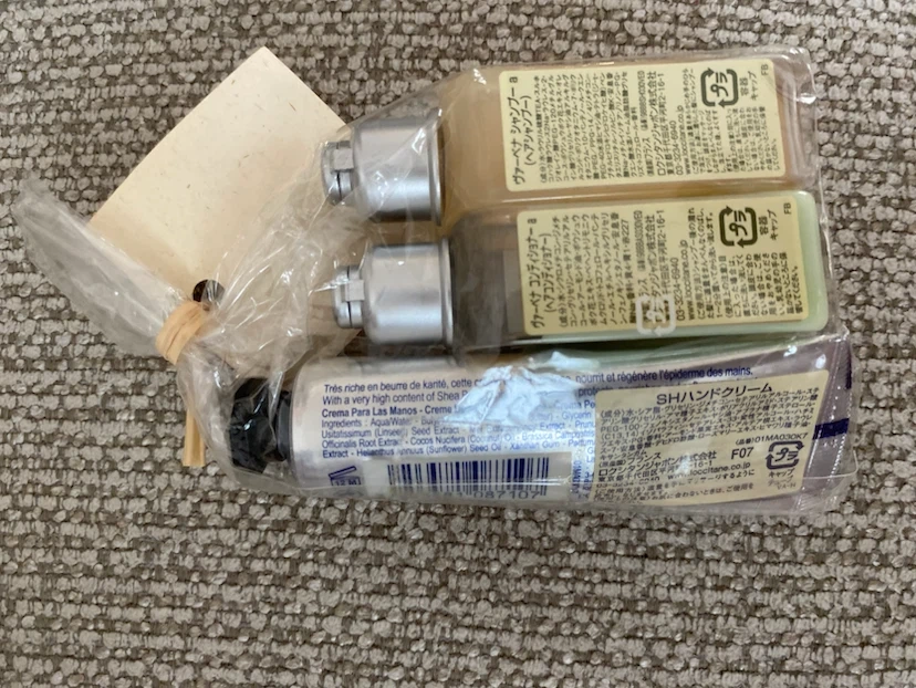 ロクシタン トラベルセット シャンプー コンディショナー ハンドクリームの写真2枚目