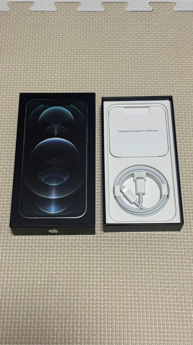 iPhone 12 Pro 256GB シルバー SIMフリーの写真8枚目