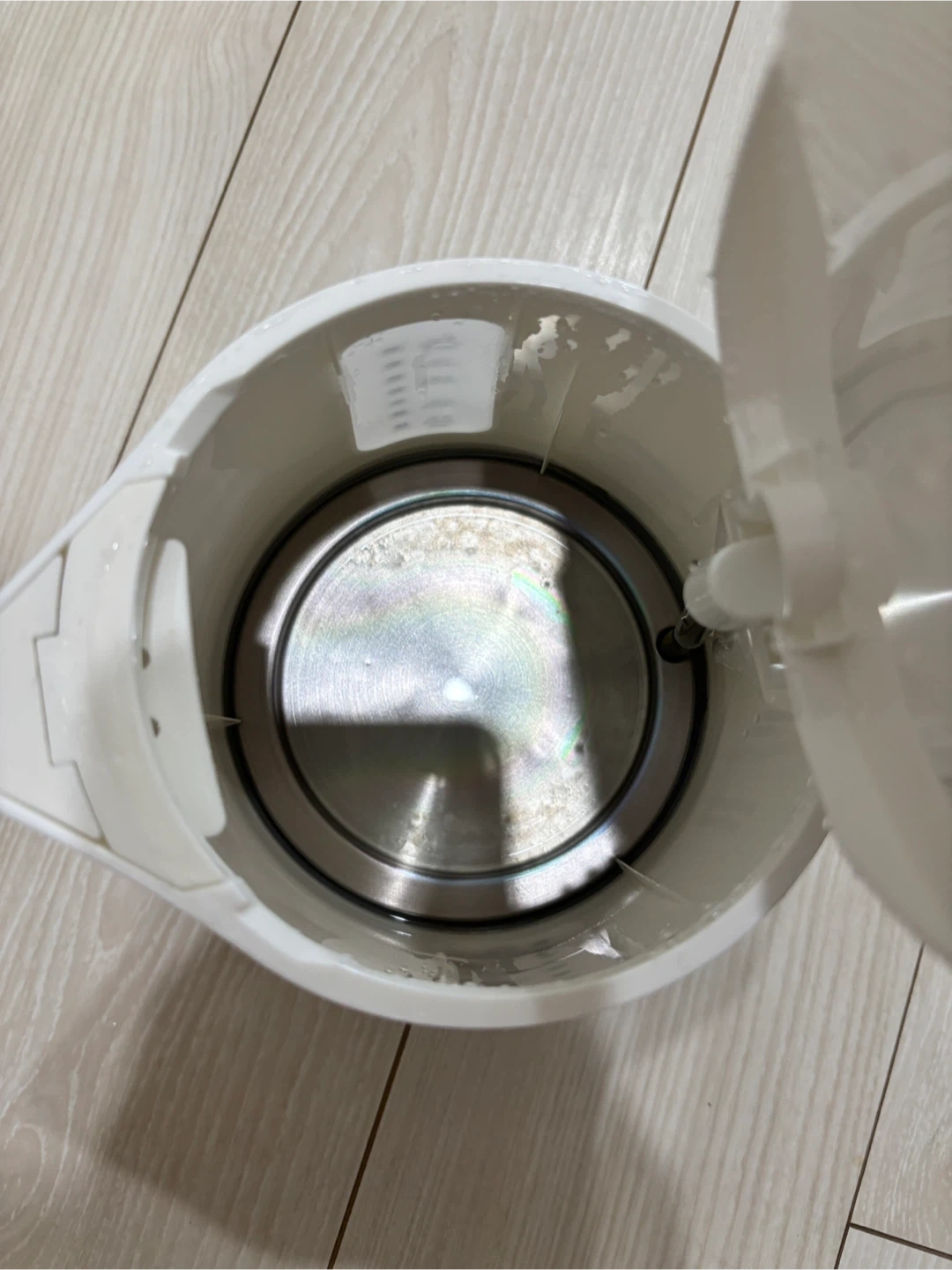 Nsimple 電気ケトル 1.2L ホワイトの写真3枚目