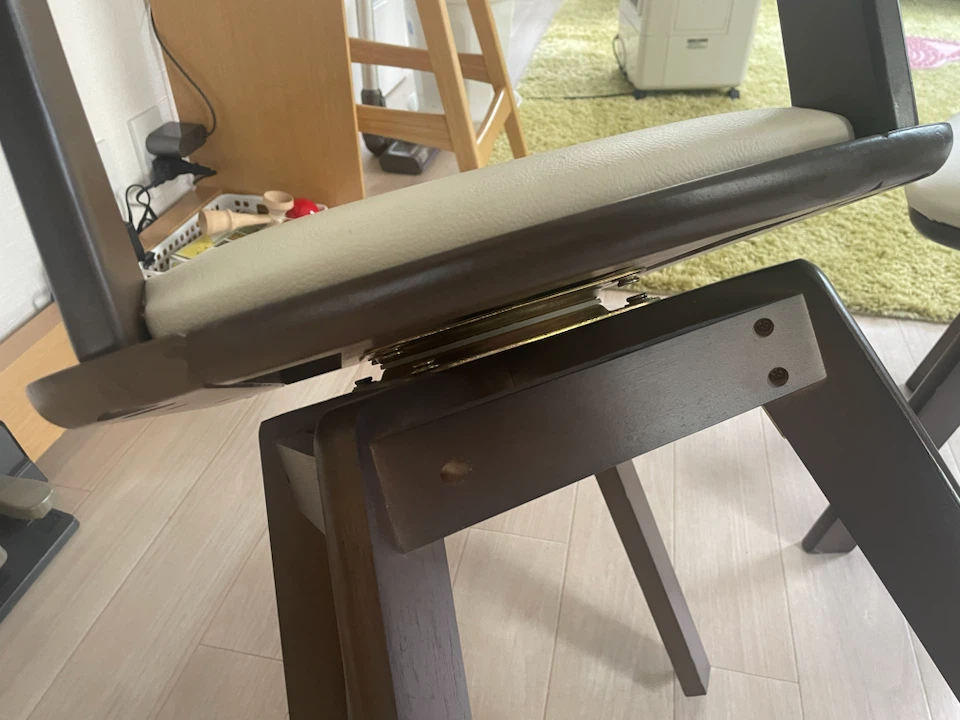 4万円買ったニトリ ダイニングチェア ロピア2 2脚セット 回転式の写真2枚目