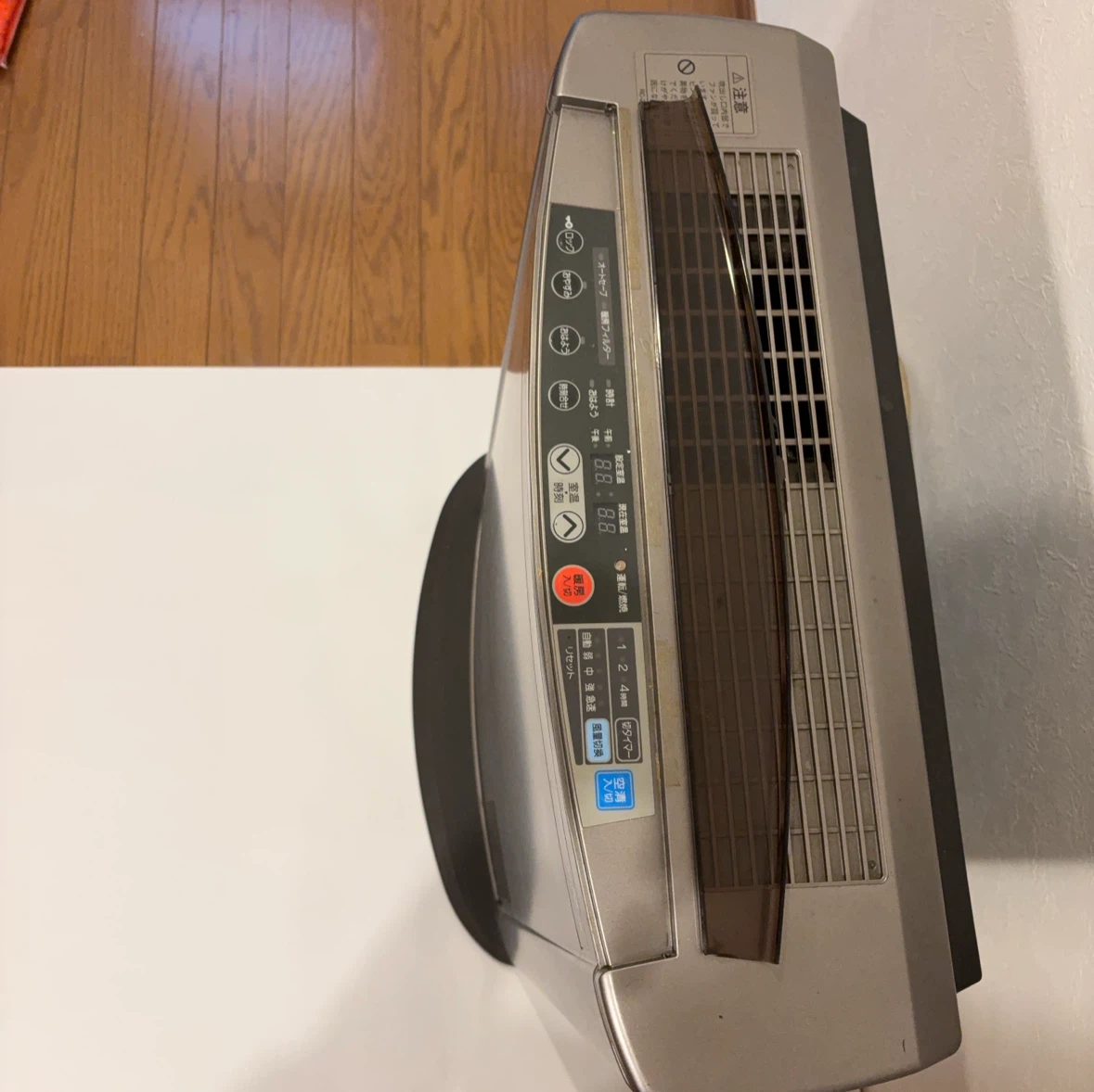 リンナイ ガスファンヒーター RC-560TACの写真4枚目