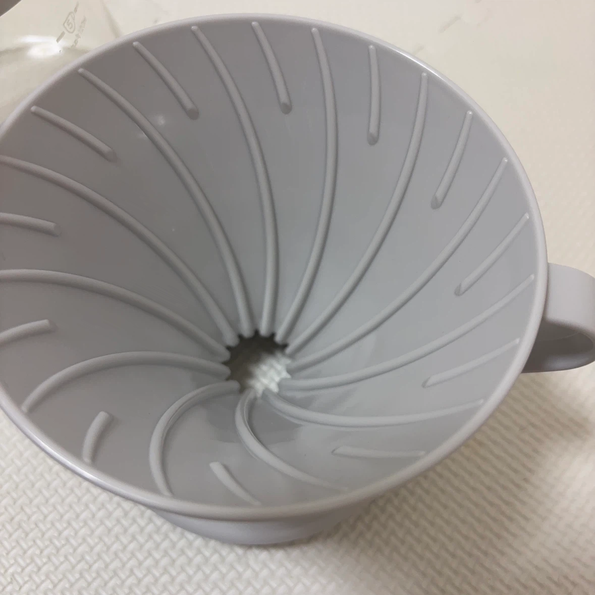 ハリオ V60 コーヒーサーバー ドリッパーセットの写真5枚目