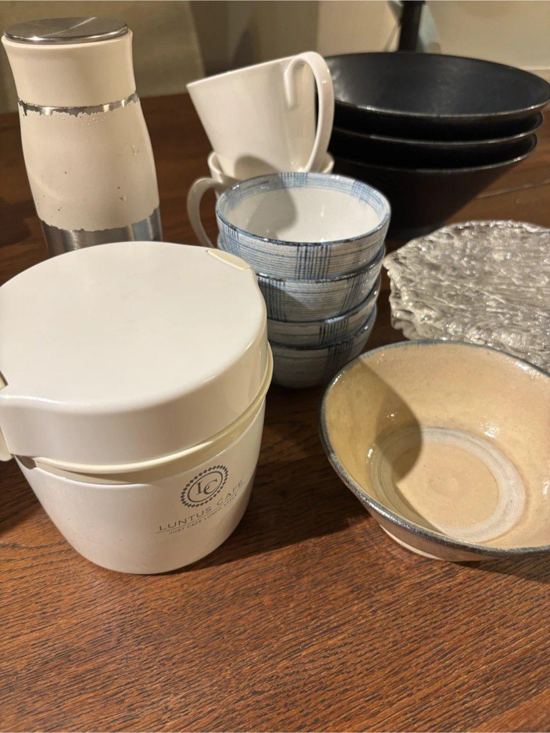食器まとめ ニトリ丼 やちむん ガラス皿 水筒の写真2枚目