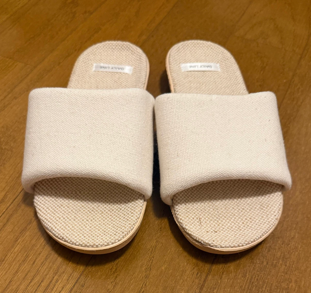 Zara Home Kids デイリーライン ルームスリッパ ベージュ