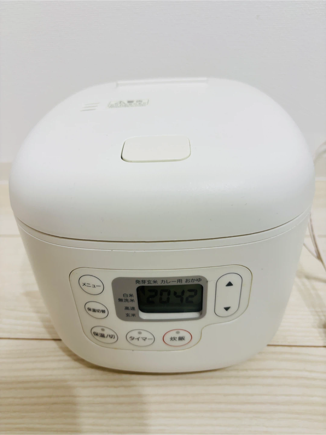 炊飯器 3合炊き ホワイト