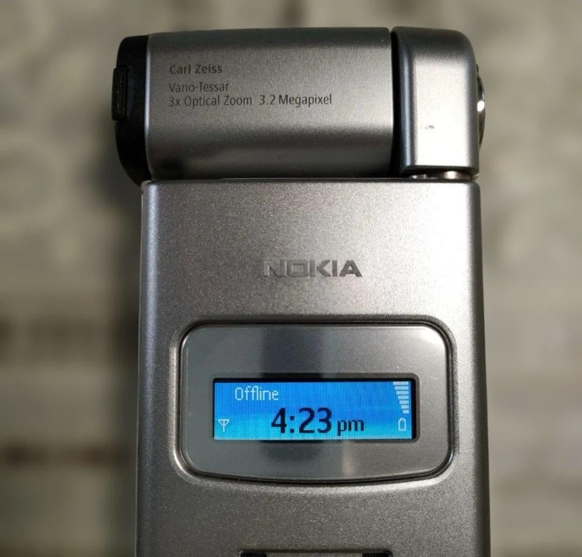 Nokia N93 携帯電話本体 シルバー Sim フリの写真2枚目