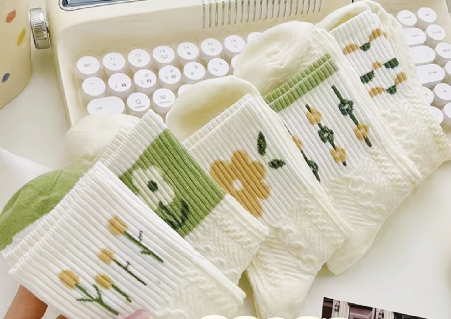 花柄刺繍ソックス5足組