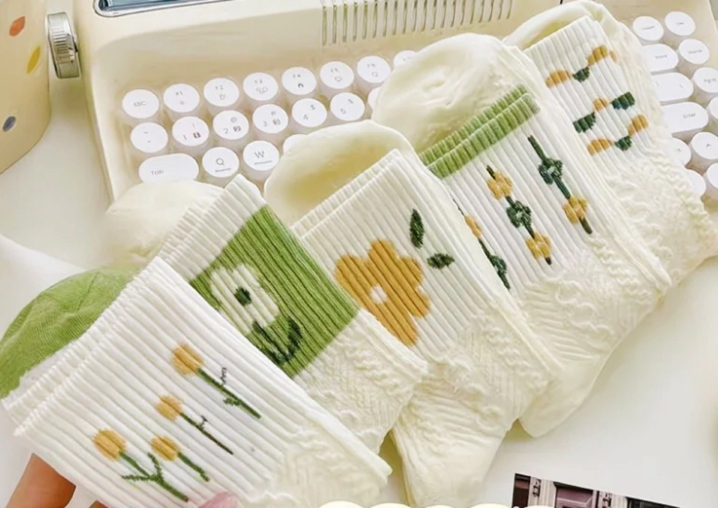 花柄刺繍ソックス5足組