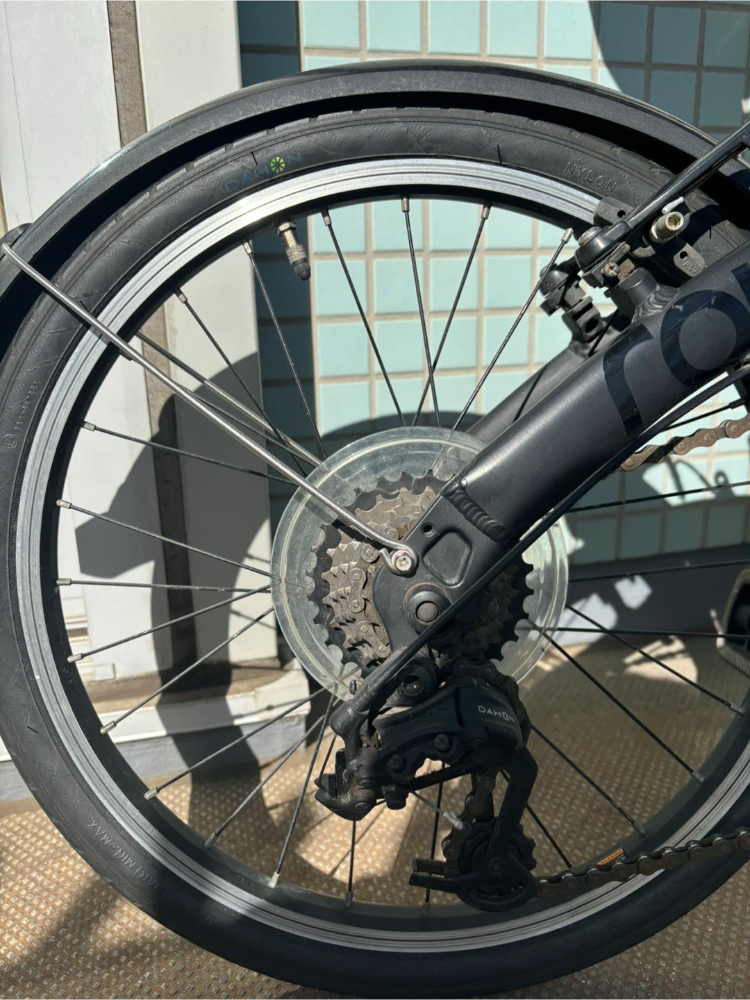 ダホン 折りたたみ自転車 ルート マットブラックの写真7枚目