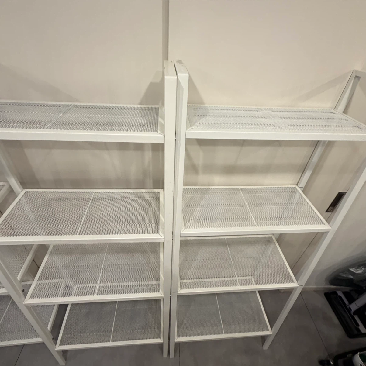 IKEA レールベリ スチール製 メッシュシェルフ 2台セット 白の写真3枚目