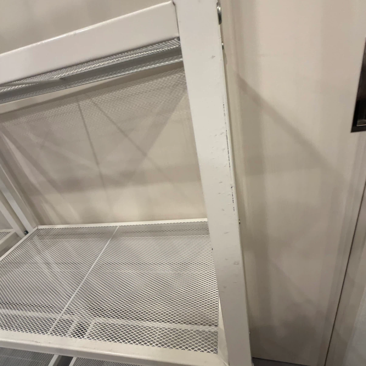 IKEA レールベリ　スチール製 メッシュシェルフ 2台セット 白の写真4枚目