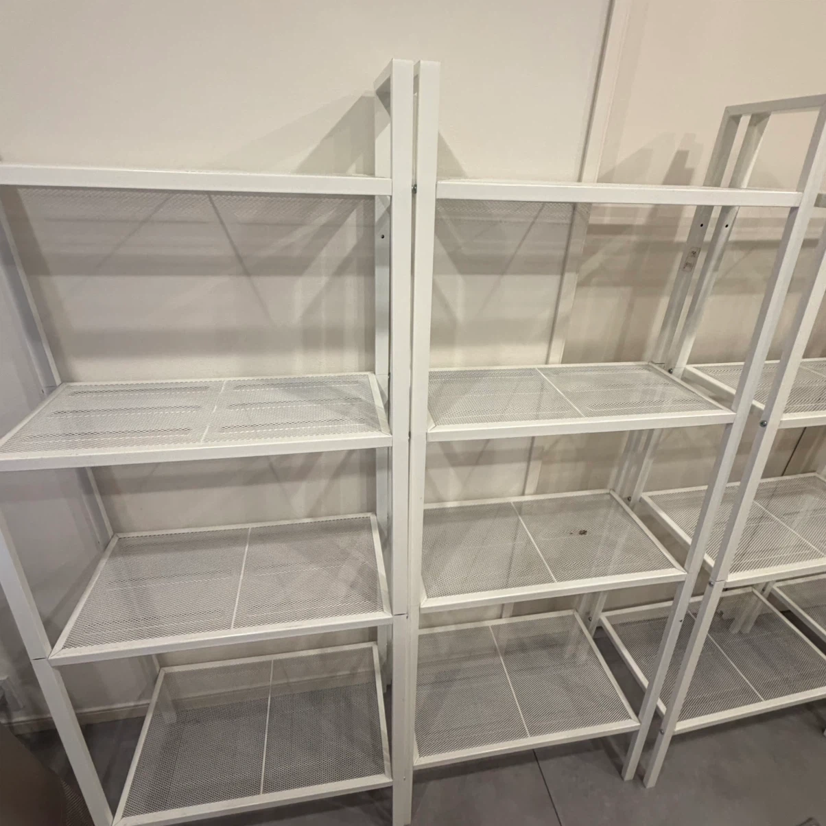 IKEA レールベリ スチール製 メッシュシェルフ 2台セットの写真4枚目