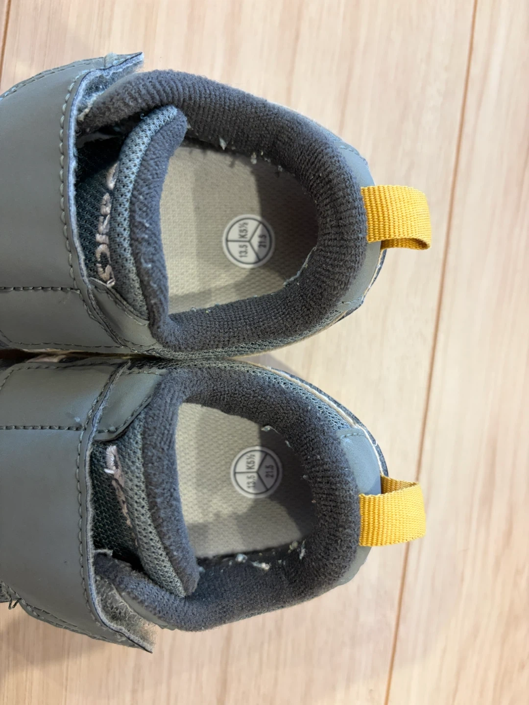アシックス ベビーシューズ 13.5cm グレー 黄色の写真4枚目
