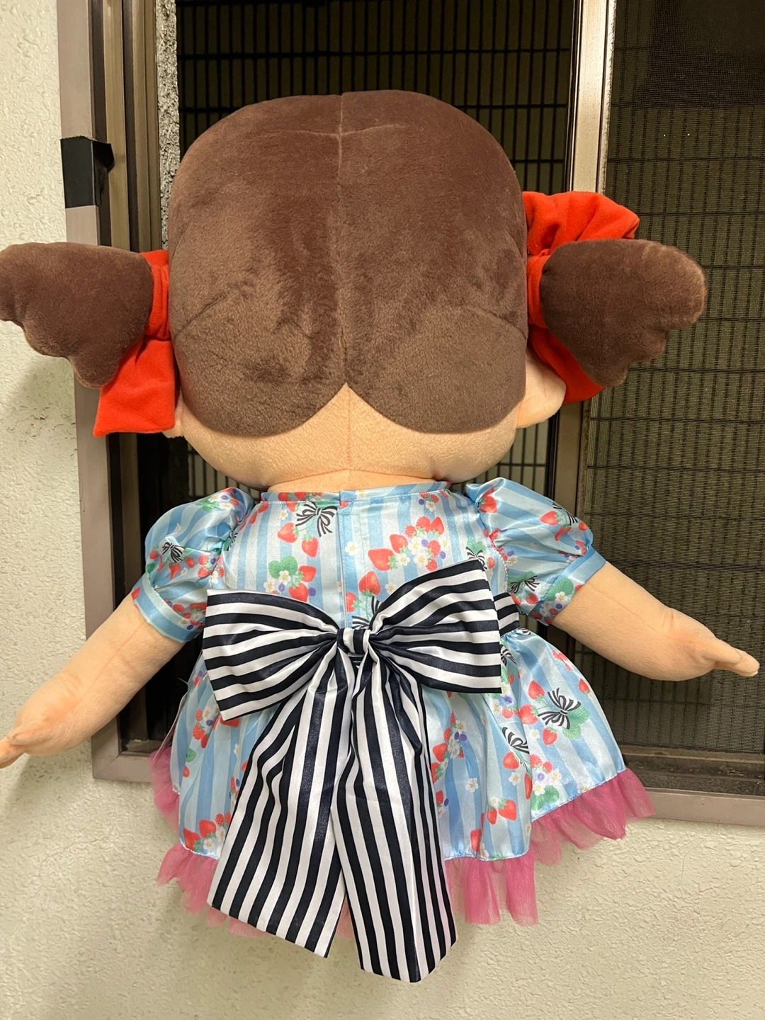 ペコちゃん ぬいぐるみ 特大サイズの写真2枚目