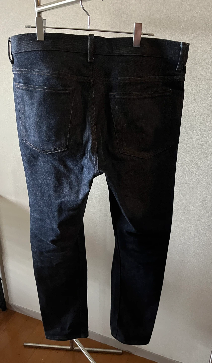美品 UNIQLOスリムストレートジーンズ/セルビッチの写真3枚目