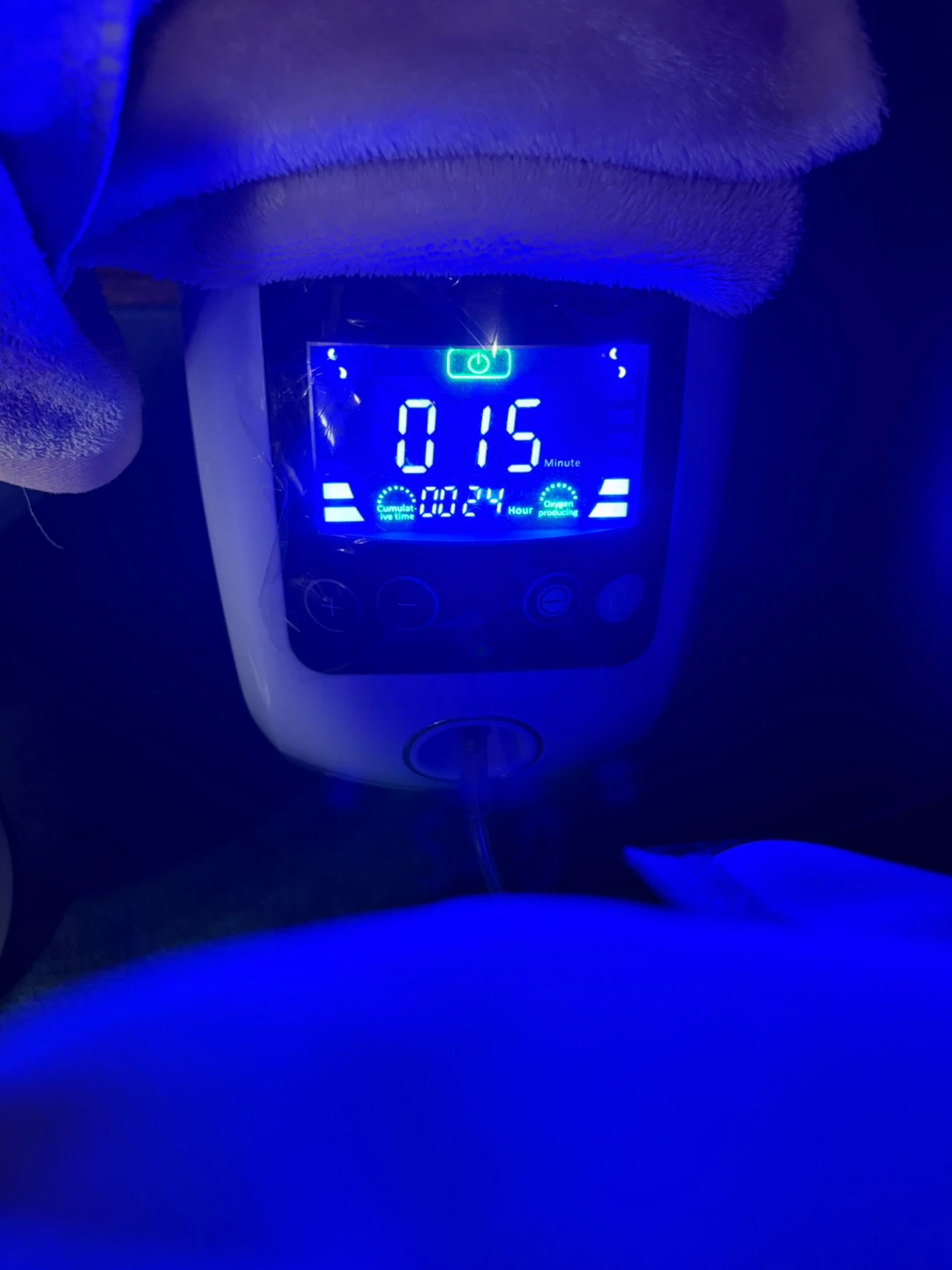 ペット用高濃度酸素濃縮器と酸素濃度測定器のセットです。