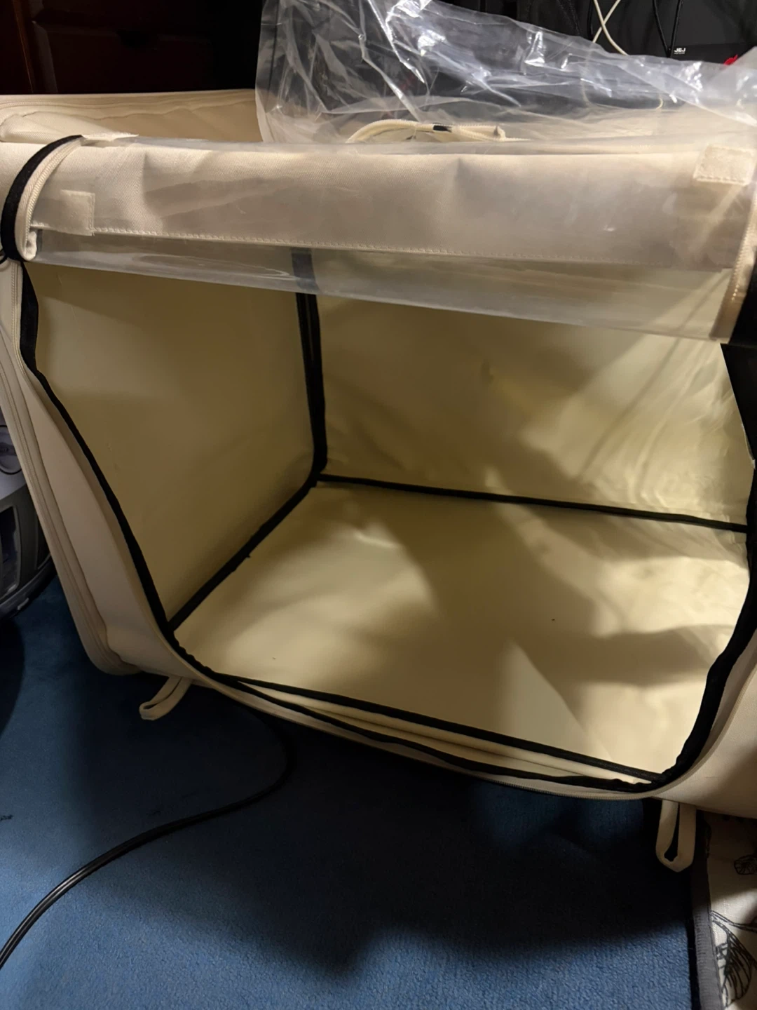 ペット用高濃度酸素濃縮器と酸素濃度測定器のセットです。の写真2枚目
