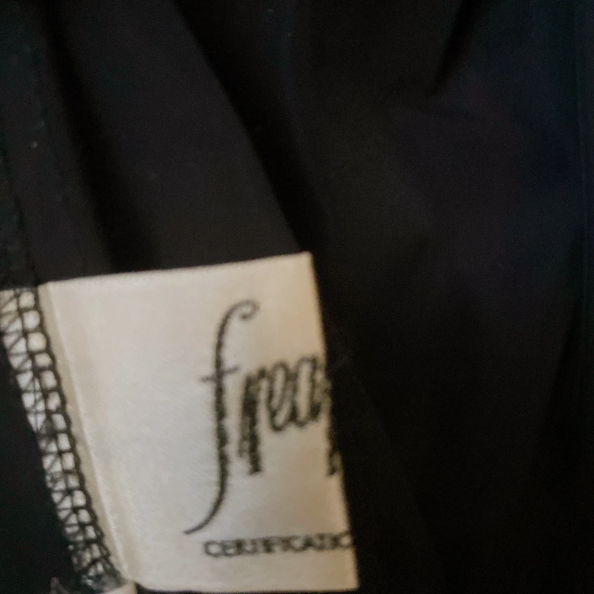 美品 雨の日重宝 Freaks Store 防滴素材 ネイビースカートの写真3枚目