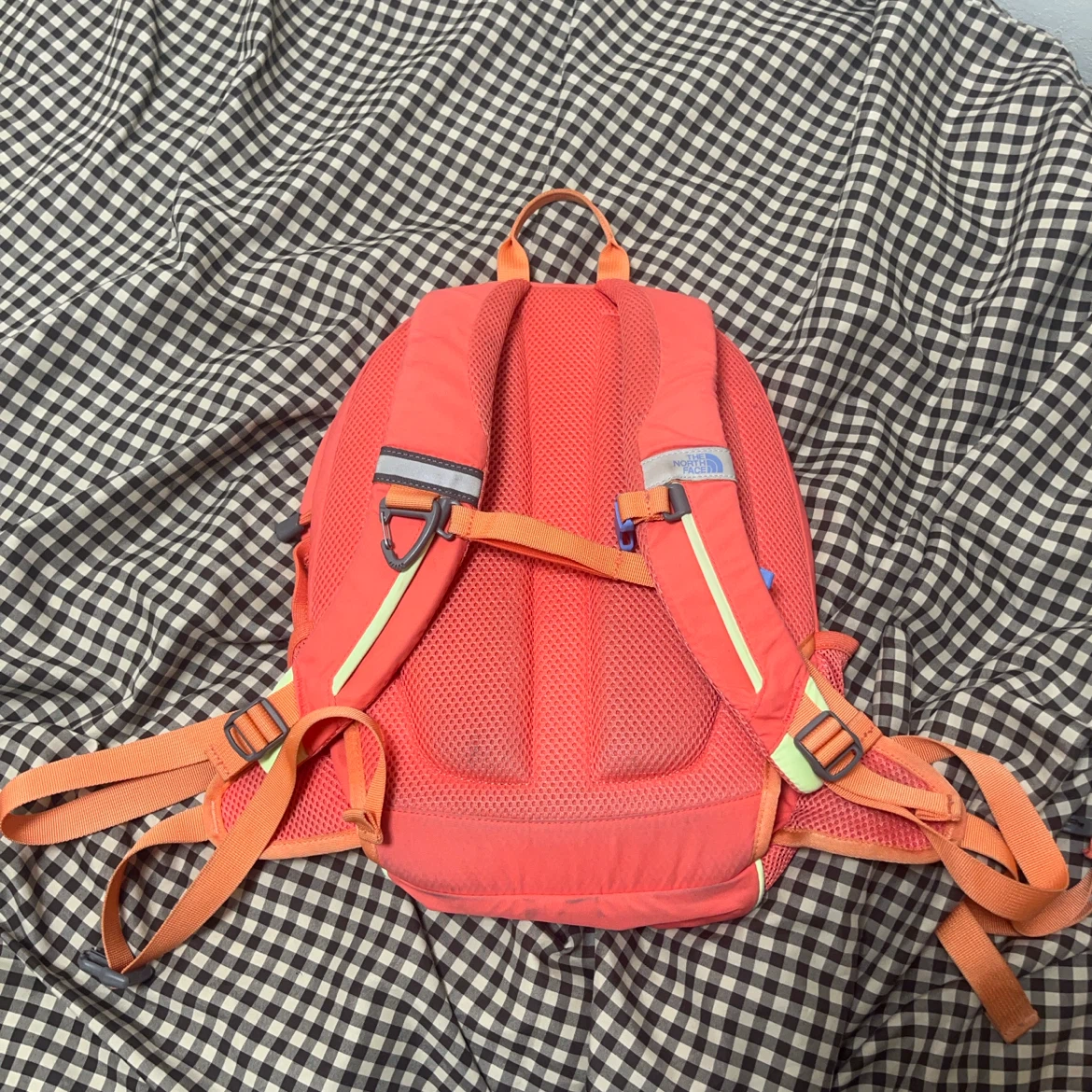 The North Face スモールデイ リュックの写真2枚目