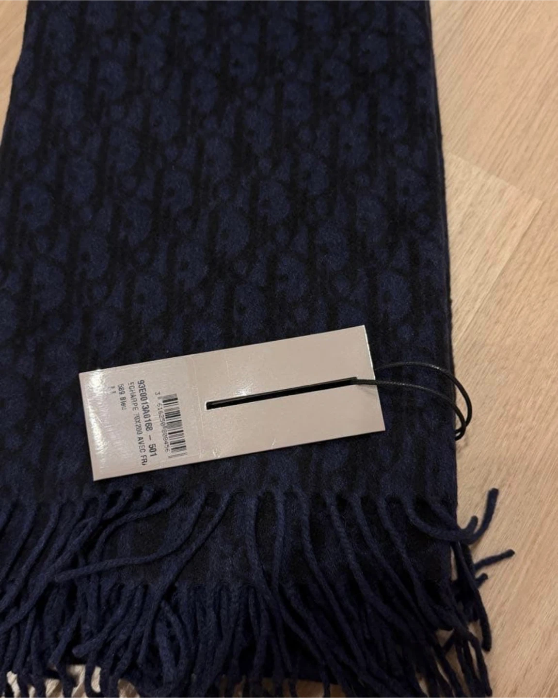 DIOR ディオール オブリーク シルク ストール ネイビー 70×200cmの写真5枚目