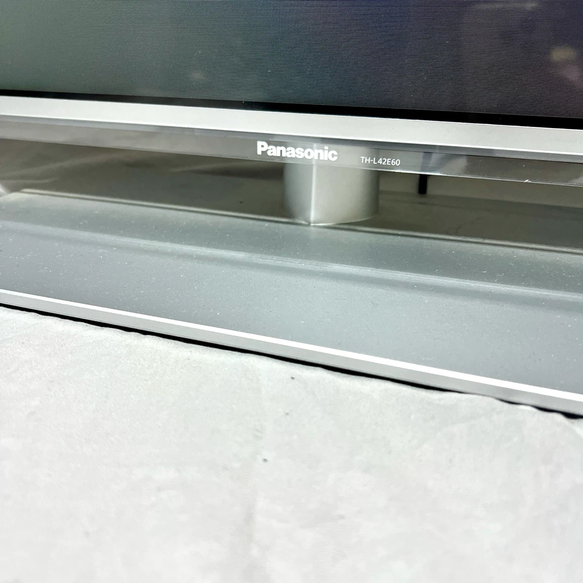 【インターネット接続可!】パナソニック 42インチ スマートVIERA フルHD 液晶テレビの写真2枚目