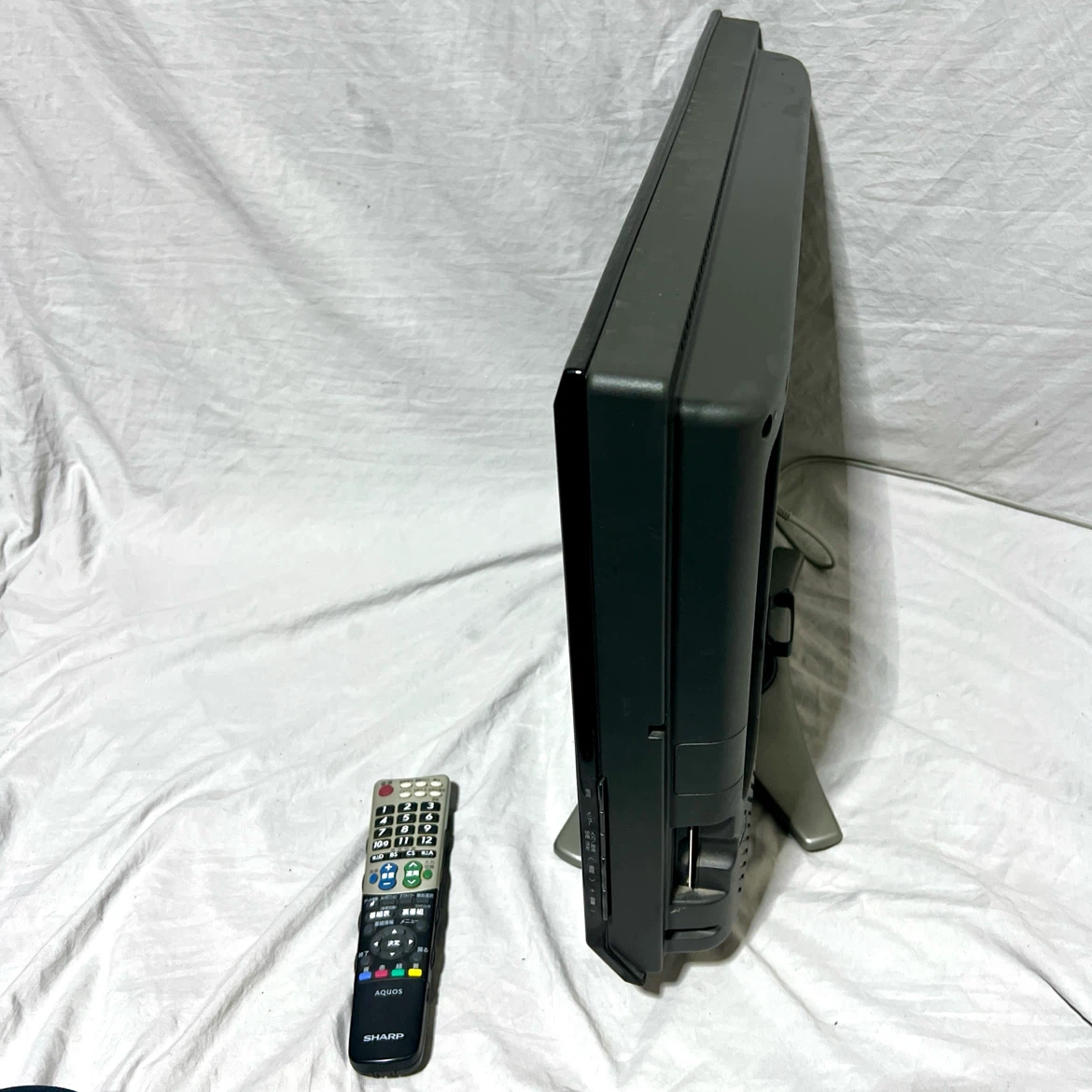 SHARP 26インチ 液晶テレビ LC-26E8 AQUOSの写真2枚目
