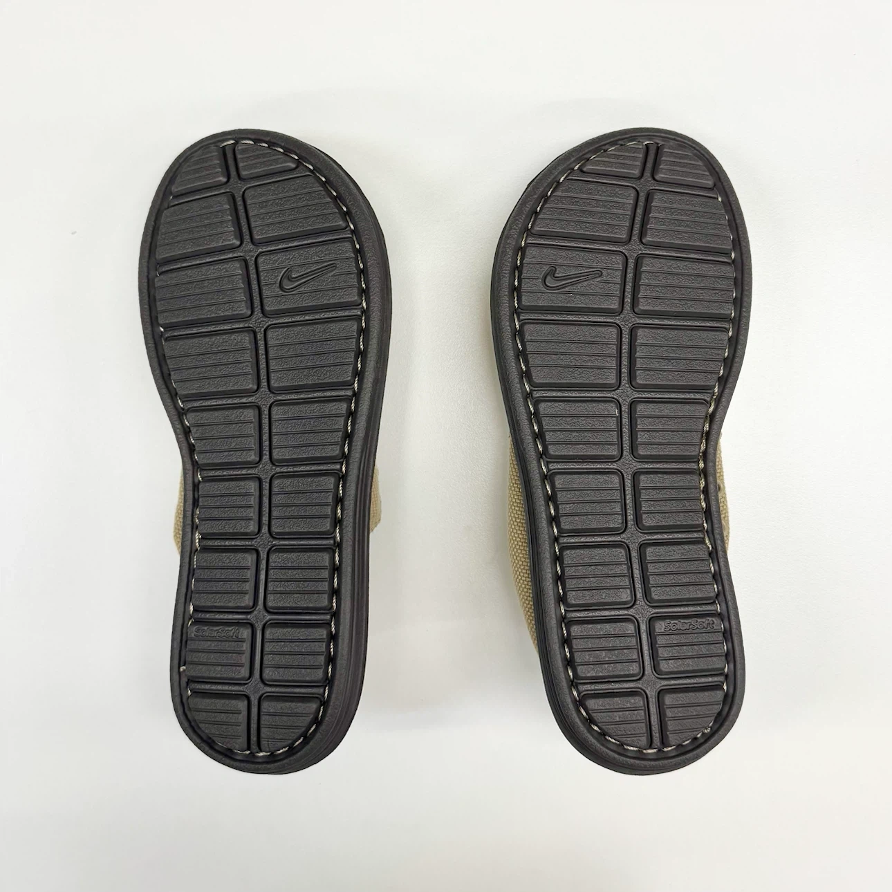 【新品】NIKEナイキ ソーラーソフトレイクサイド US4 23cm スリッポンの写真4枚目
