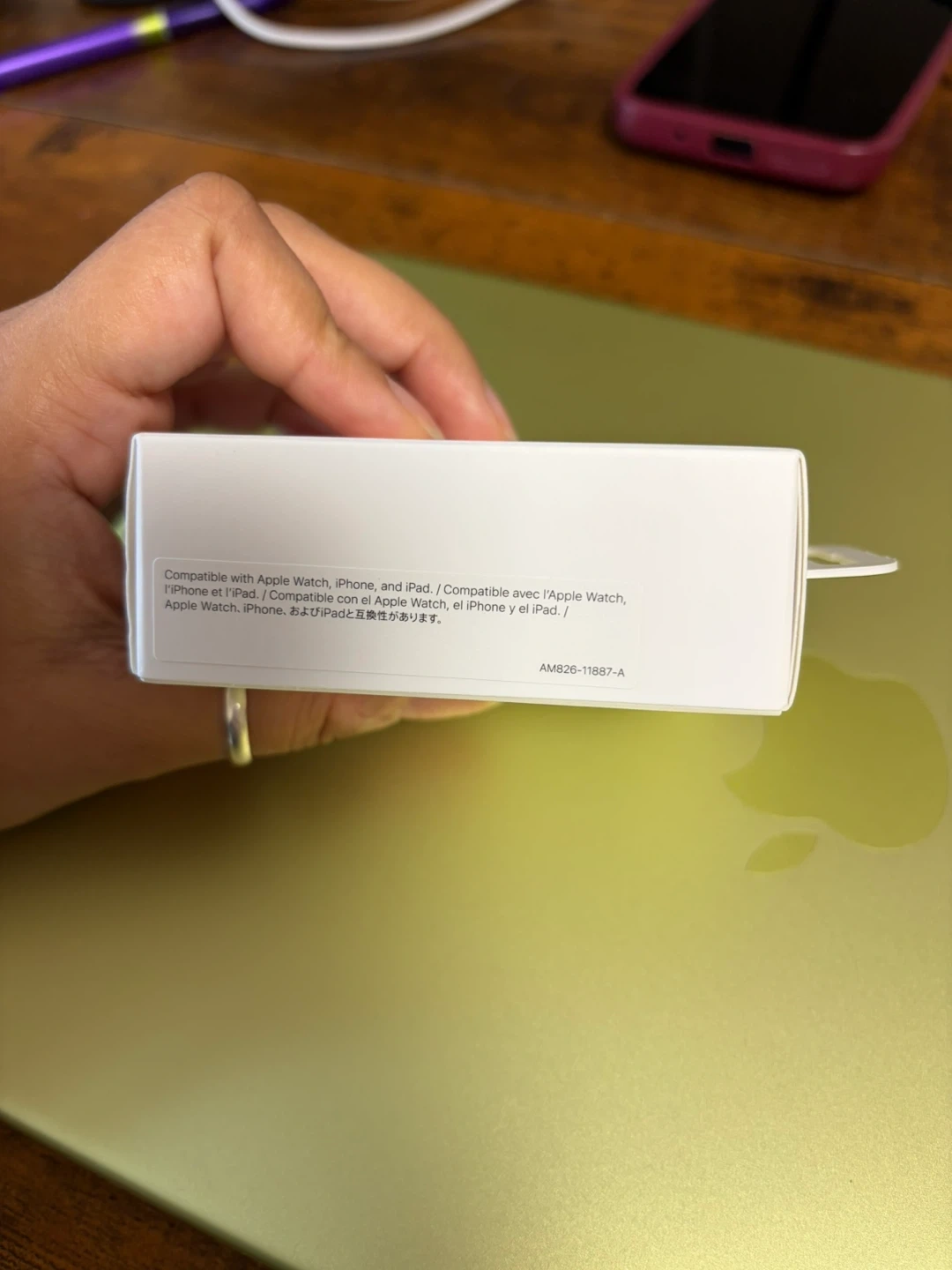 アップル USB-C 20W 電源アダプタの写真5枚目