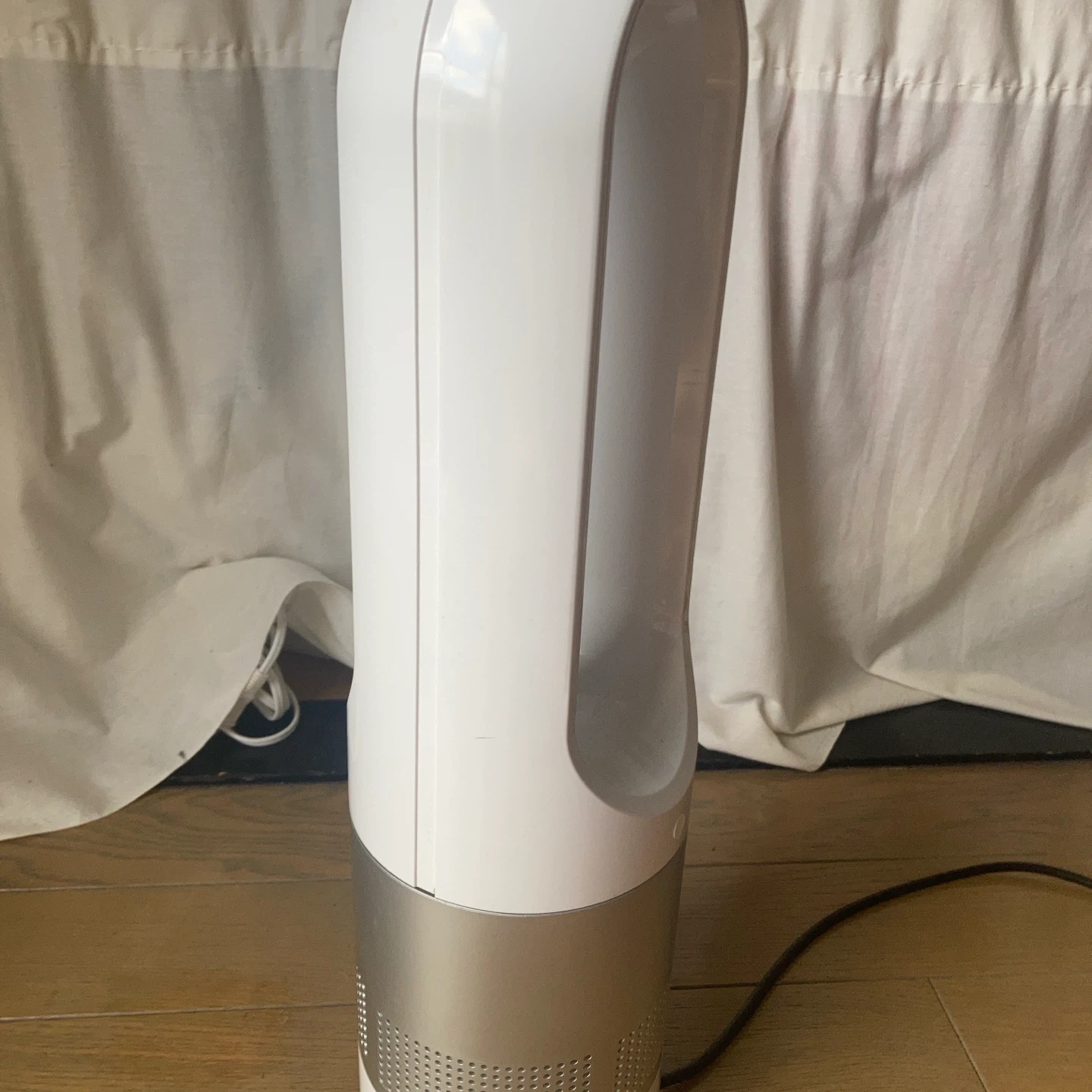 SunInn スリムタワーファン 羽根なし扇風機(リモコンなし)の写真3枚目
