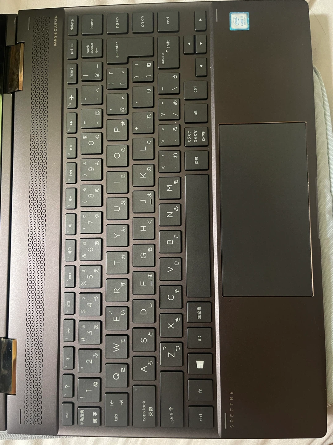 HP Spectre x360 13-ae0xx / Core i7 / RAM 16GB / SSD 1TBの写真2枚目