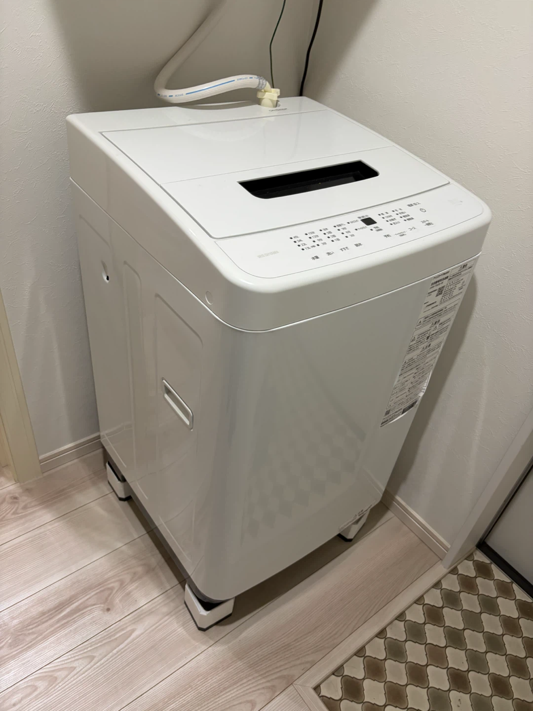 アイリスオーヤマ 洗濯機 IAW-T606-W 6.0kg