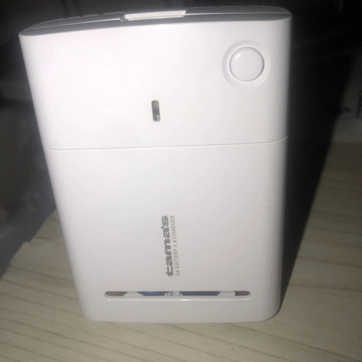 多摩電子工業 乾電池充電器 4本用