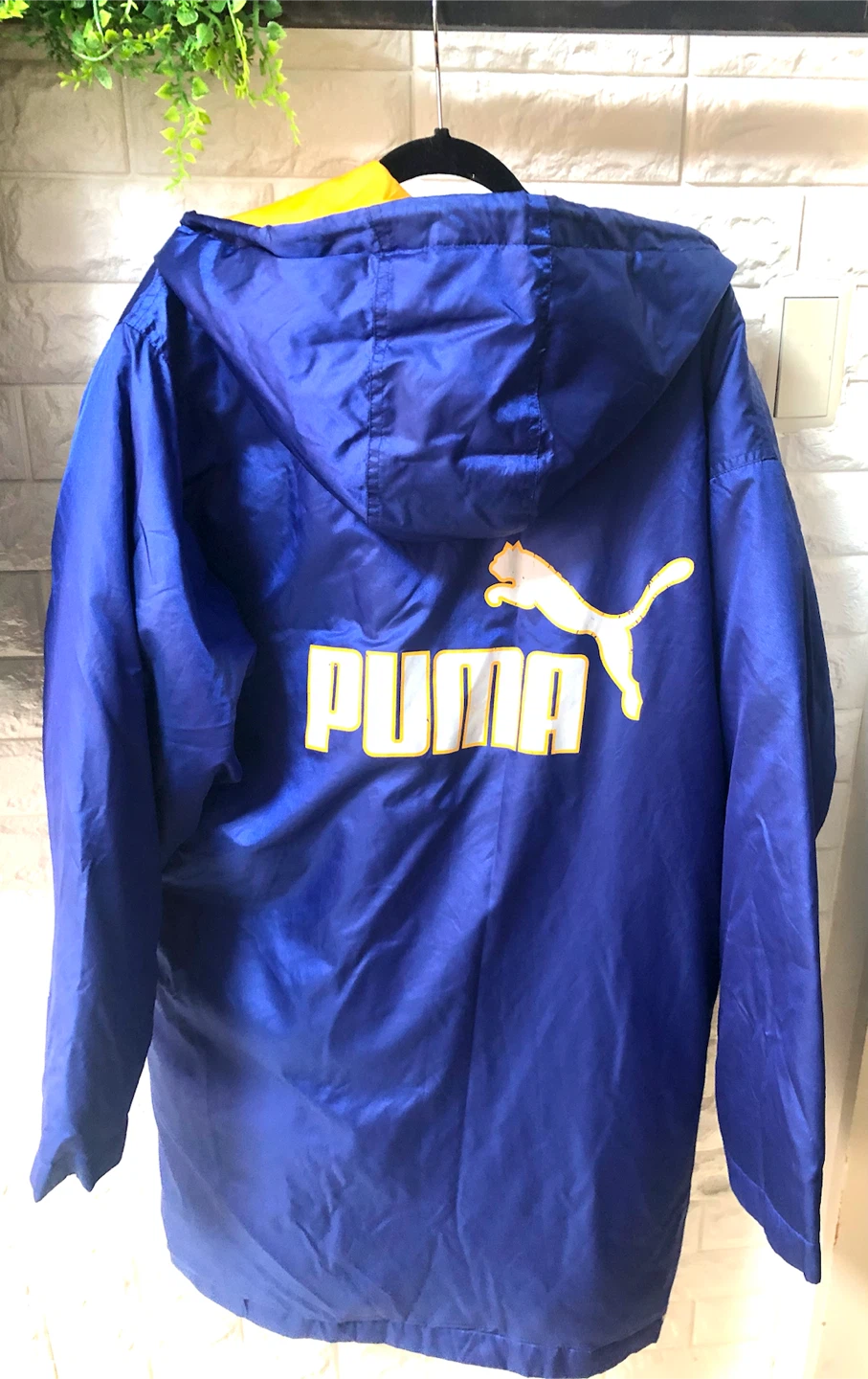 ✨🌟PUMA プーマのジャケット、青と黄色、ヴィンテージスタイル、サイズM。🌟✨