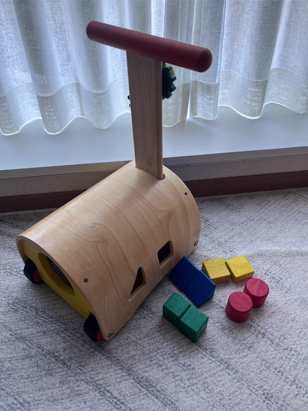 木製 乗用玩具 型はめパズルの写真4枚目